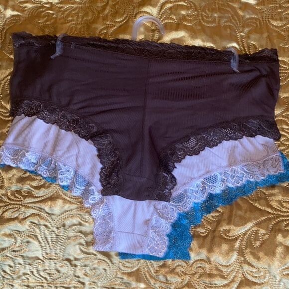 Hush Intimates  3 pack Panties - Picture 2 of 5